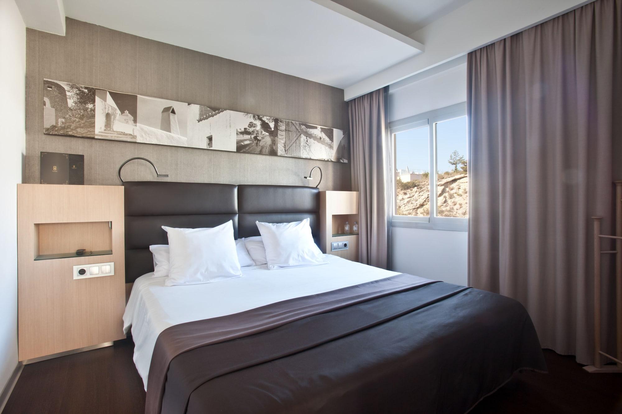 โอดี โอเชียน ไดรฟ์ Hotel อิบิซาทาวน์ ภายนอก รูปภาพ