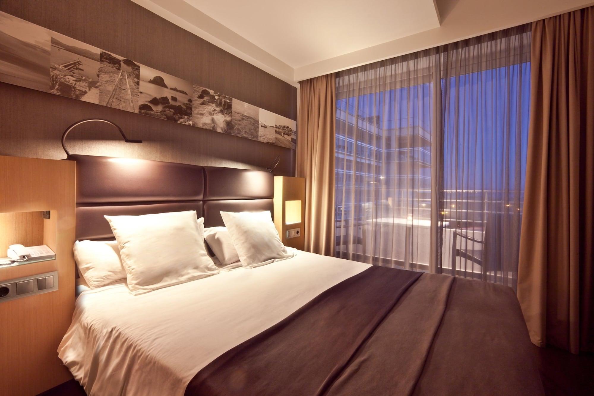 โอดี โอเชียน ไดรฟ์ Hotel อิบิซาทาวน์ ภายนอก รูปภาพ