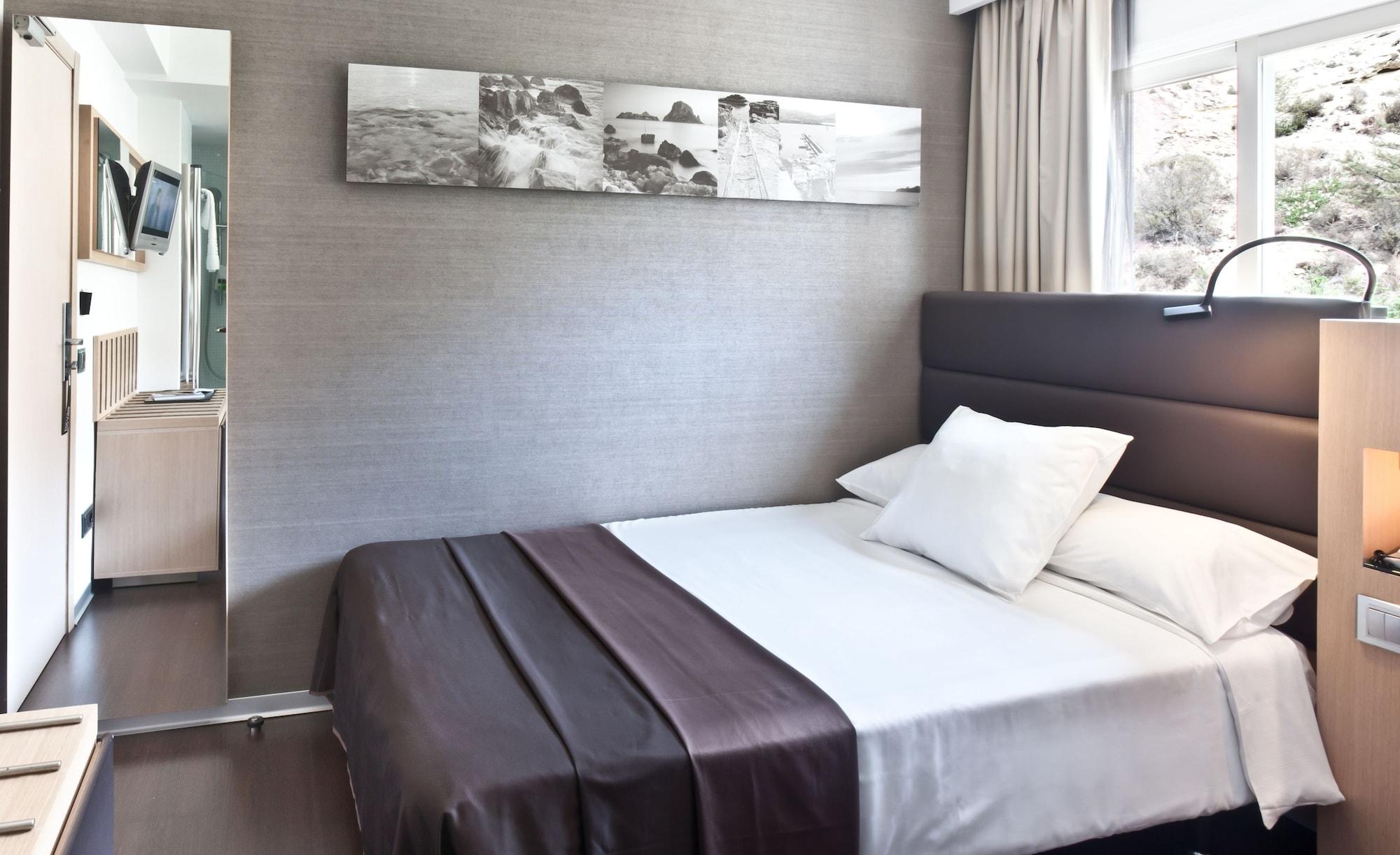 โอดี โอเชียน ไดรฟ์ Hotel อิบิซาทาวน์ ภายนอก รูปภาพ