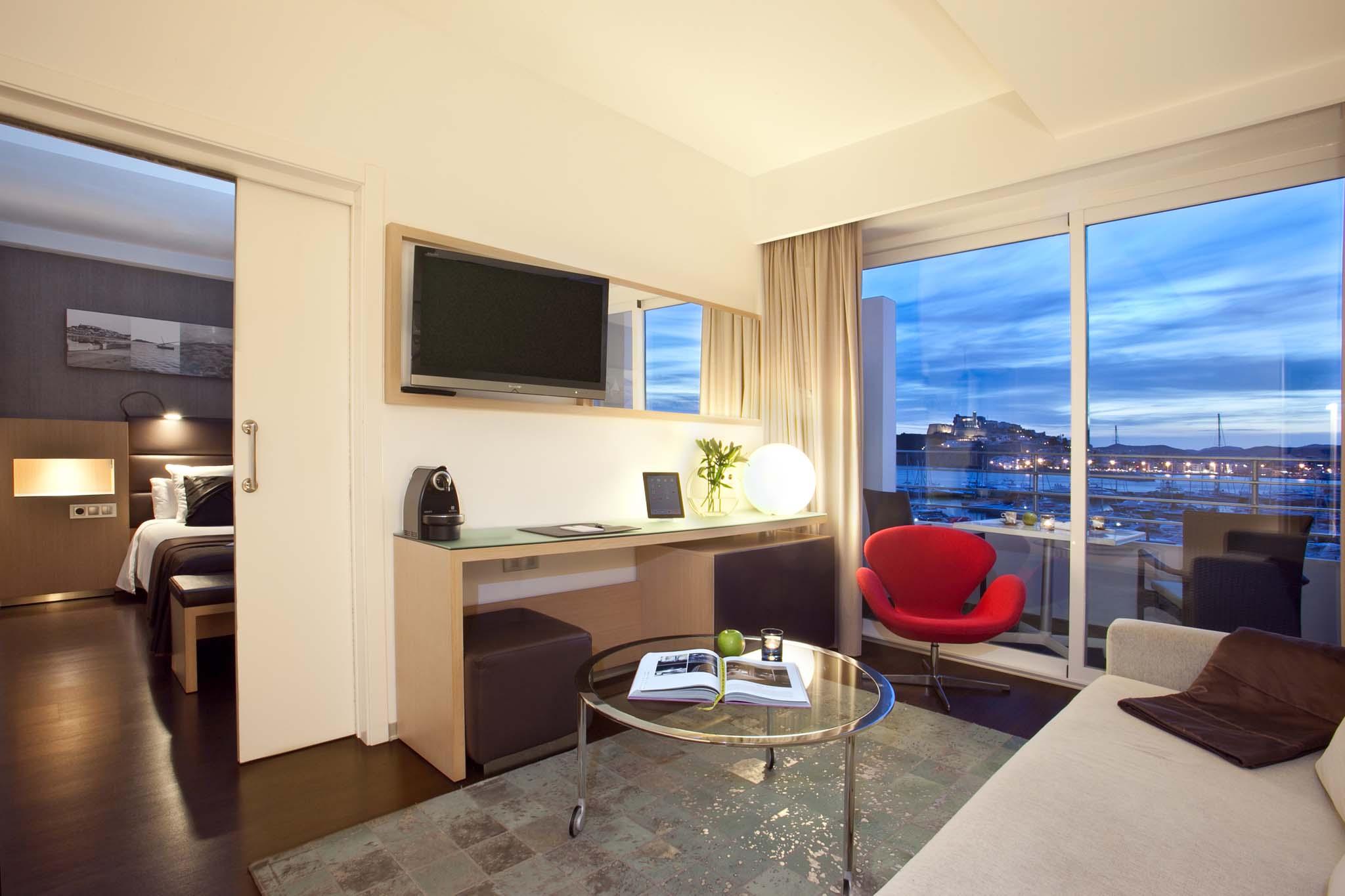 โอดี โอเชียน ไดรฟ์ Hotel อิบิซาทาวน์ ภายนอก รูปภาพ